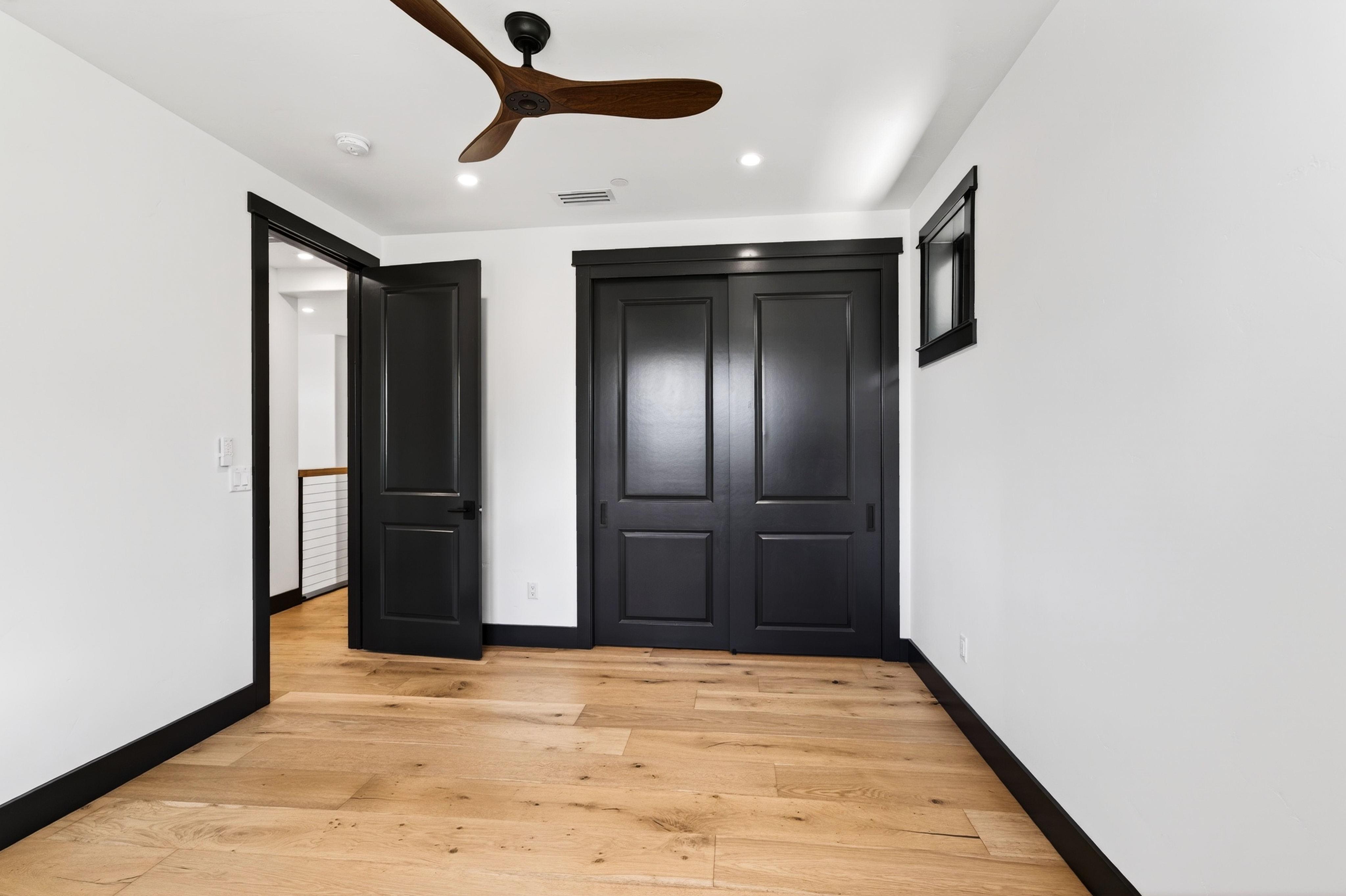  Stunning New Build - 物件實景