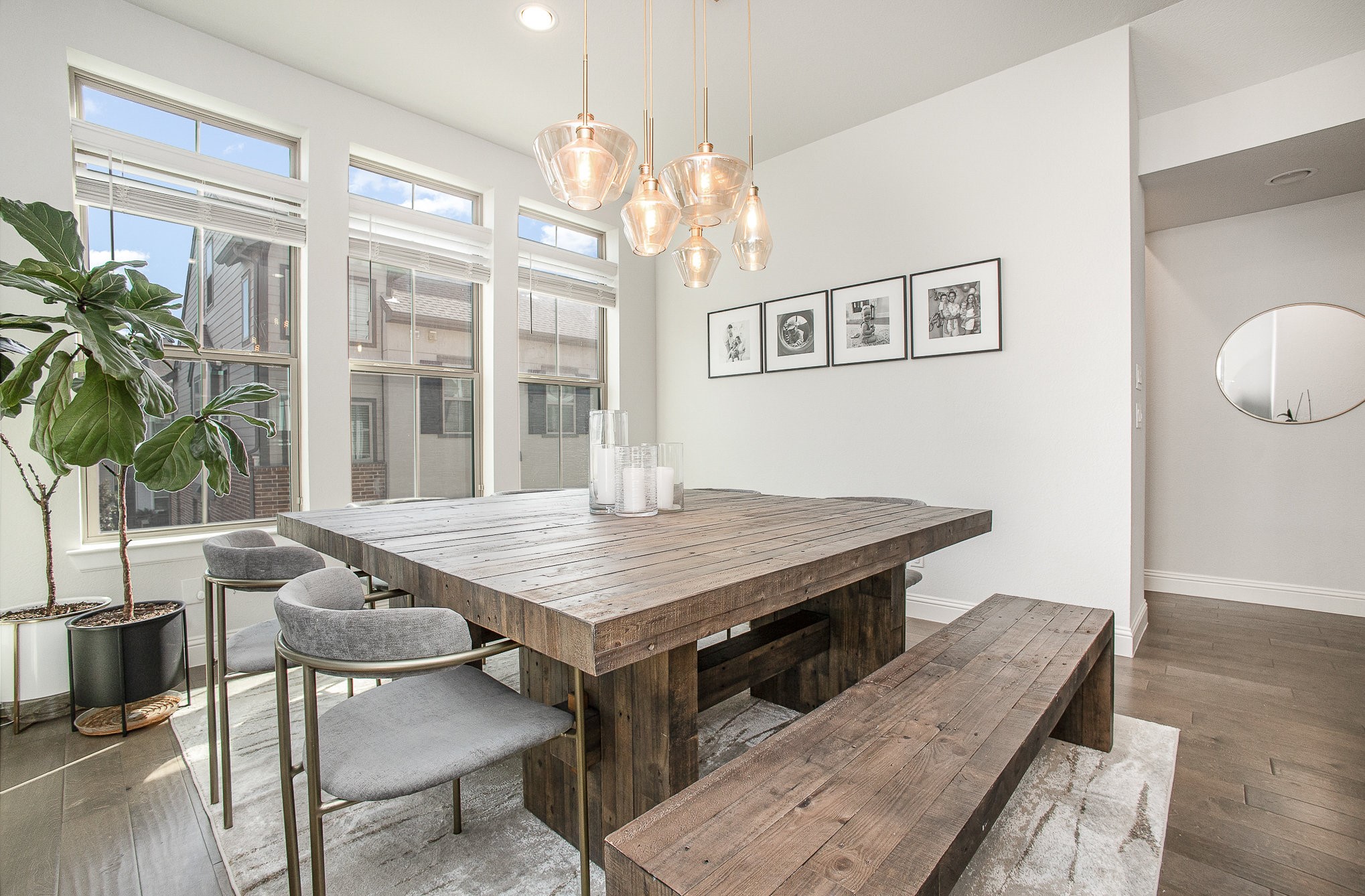 Dallas, Texas, 75212, United States, 3 Bedrooms Bedrooms, ,4 BathroomsBathrooms,Residential,For Sale,1760798