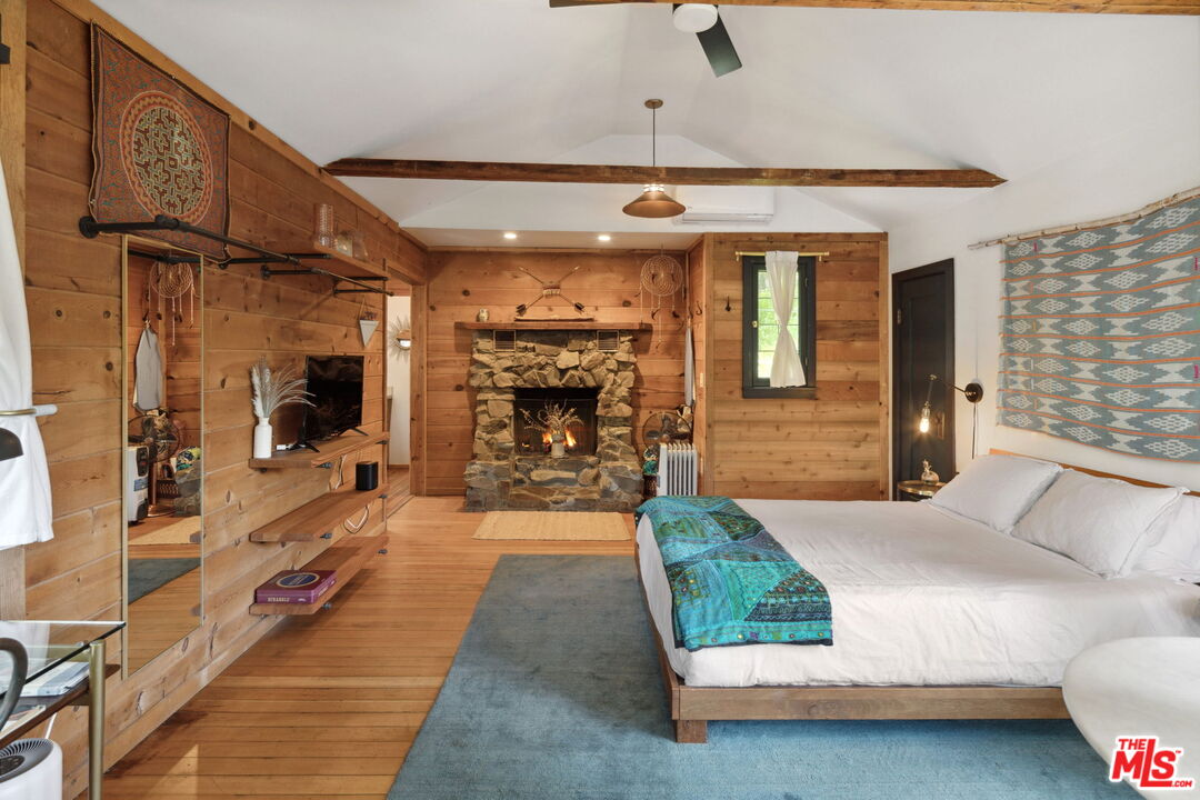 Topanga, California, 90290, United States, 4 Bedrooms Bedrooms, ,3 BathroomsBathrooms,Residential,For Sale,1795536