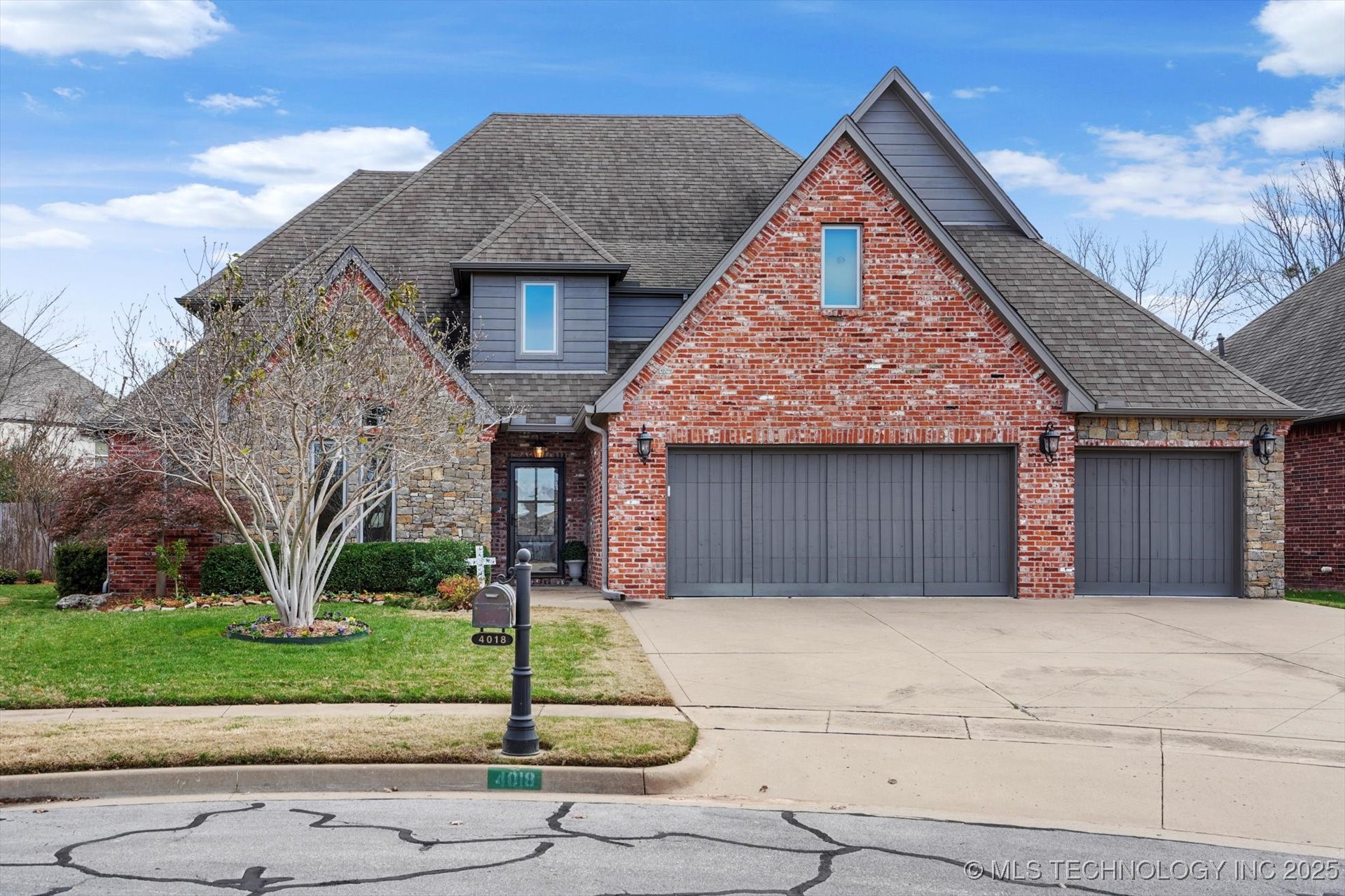 Tulsa, Oklahoma, 74137, United States, 4 Bedrooms Bedrooms, ,4 BathroomsBathrooms,Residential,For Sale,2003368