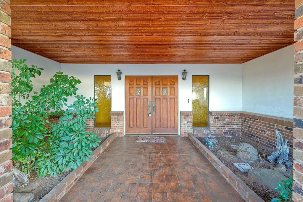 576 Camino De La Cima, San Marcos, California, 92078, United States, 5 Bedrooms Bedrooms, ,4 BathroomsBathrooms,Residential,For Sale,576 Camino De La Cima,1622114