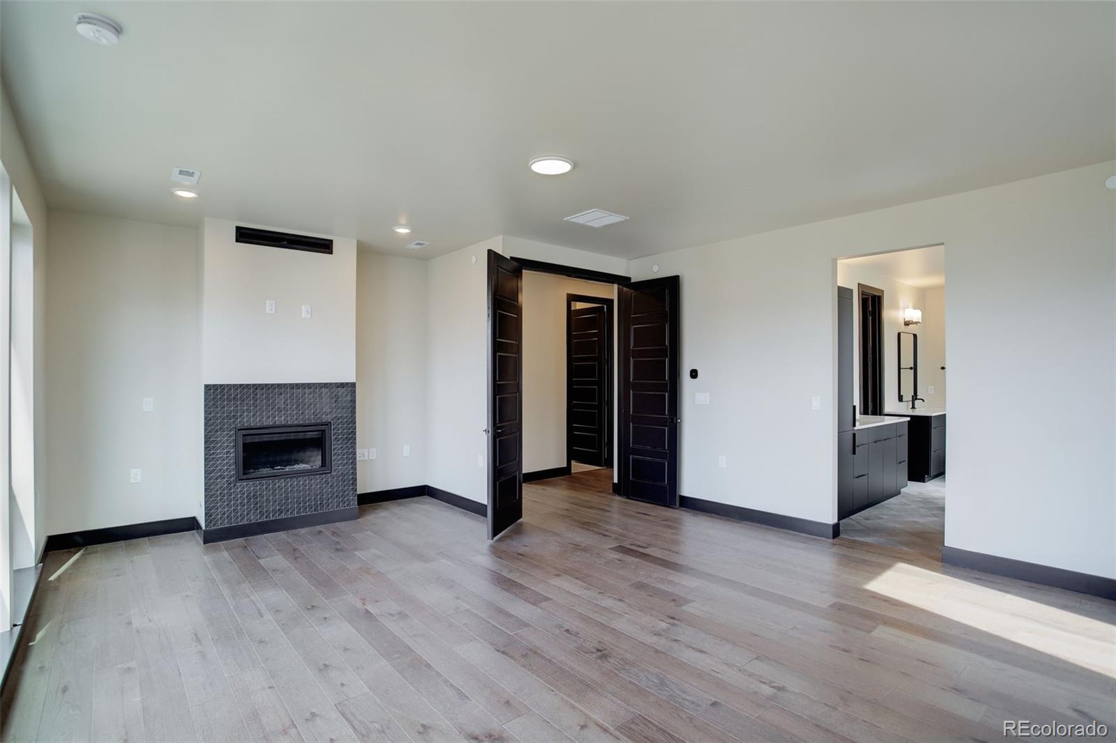Broomfield, Colorado, 80023, United States, 3 Bedrooms Bedrooms, ,4 BathroomsBathrooms,Residential,For Sale,1901985