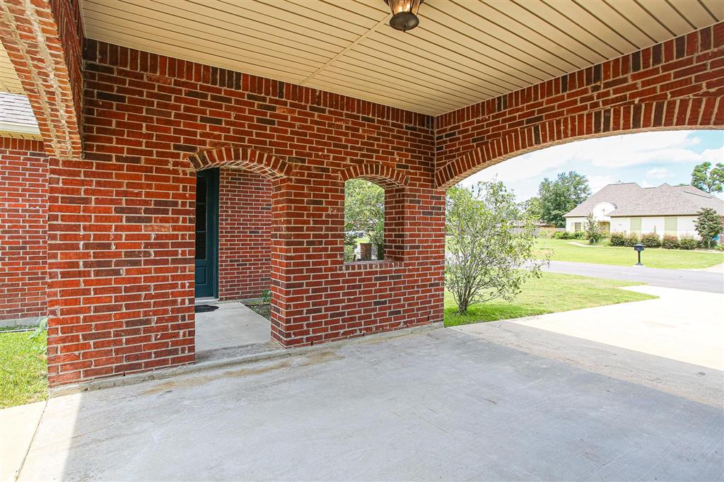 Lake Charles, Louisiana, 70611, United States, 4 Bedrooms Bedrooms, ,4 BathroomsBathrooms,Residential,For Sale,1984091