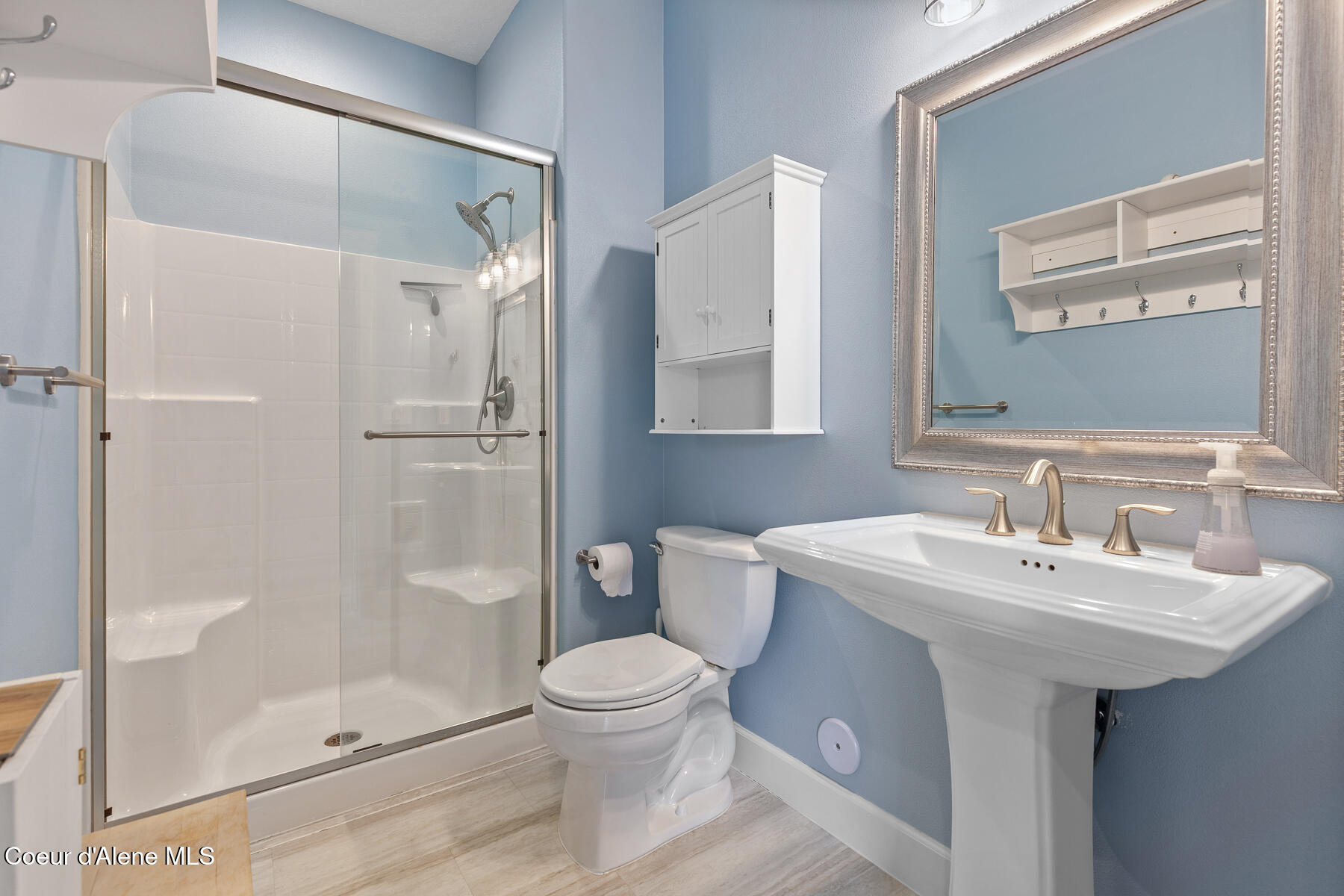 Coeur d'Alene, Idaho, 83814, United States, 3 Bedrooms Bedrooms, ,4 BathroomsBathrooms,Residential,For Sale,1976141