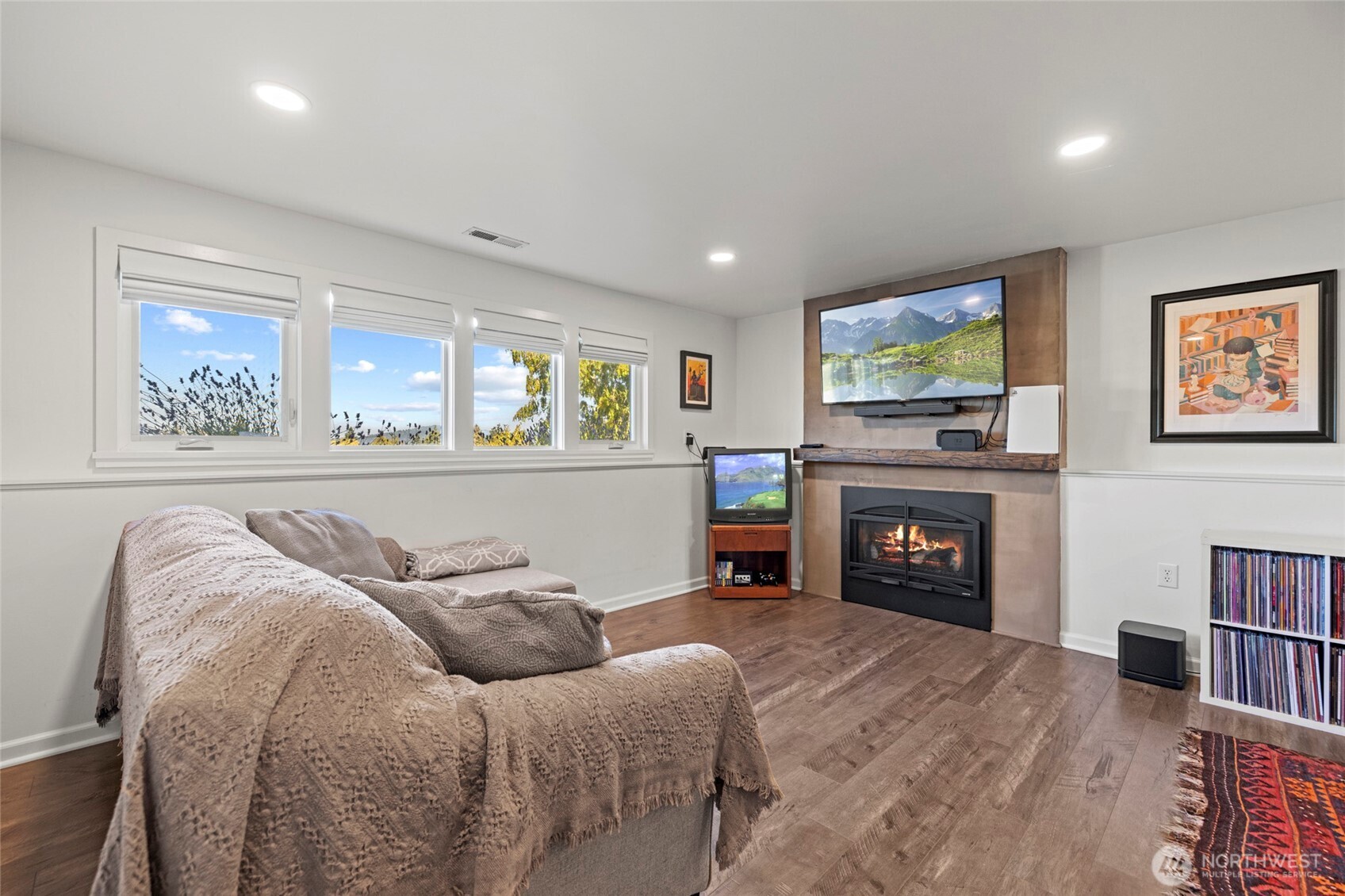 Anacortes, Washington, 98221, United States, 3 Bedrooms Bedrooms, ,1 BathroomBathrooms,Residential,For Sale,1914220