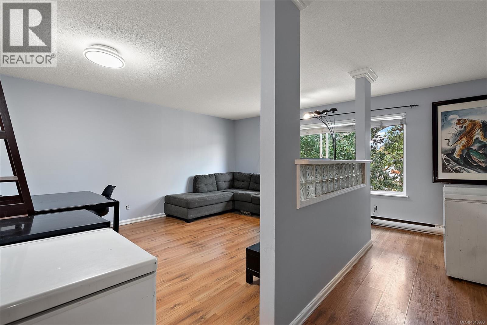 LANGFORD, British Columbia, V9B 2R8, CA, 3 Bedrooms Bedrooms, ,1 BathroomBathrooms,Residential,For Sale,1917446