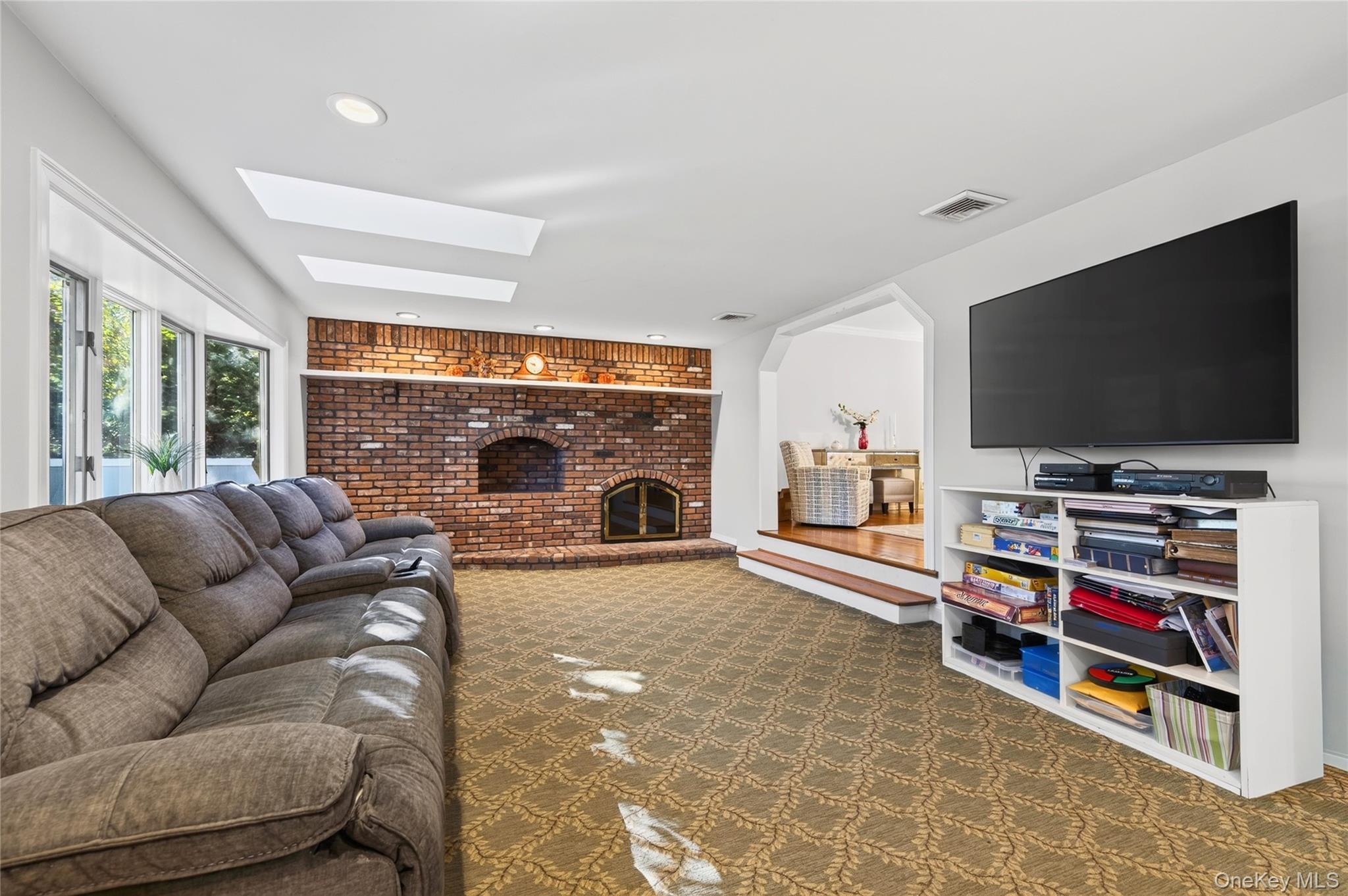  2 Rockrose Lane, East Northport, NY, 11731 - 物件實景