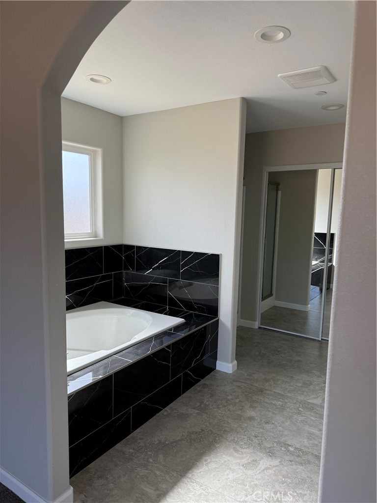 Hesperia, California, 92345, United States, 4 Bedrooms Bedrooms, ,3 BathroomsBathrooms,Residential,For Sale,1877164