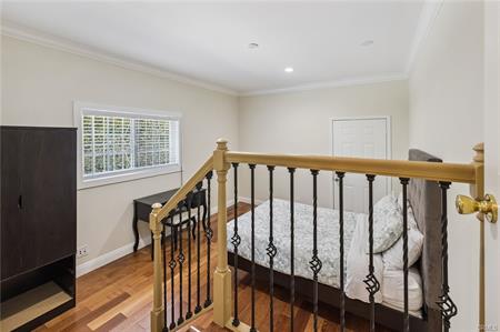 Los Angeles, California, 90016, United States, ,Residential,For Sale,1895088