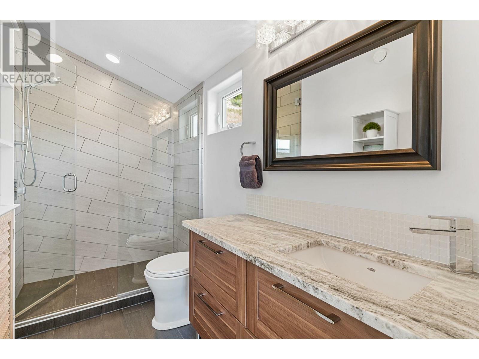 KELOWNA, British Columbia, V1Z 3R8, CA, 3 Bedrooms Bedrooms, ,2 BathroomsBathrooms,Residential,For Sale,1836675