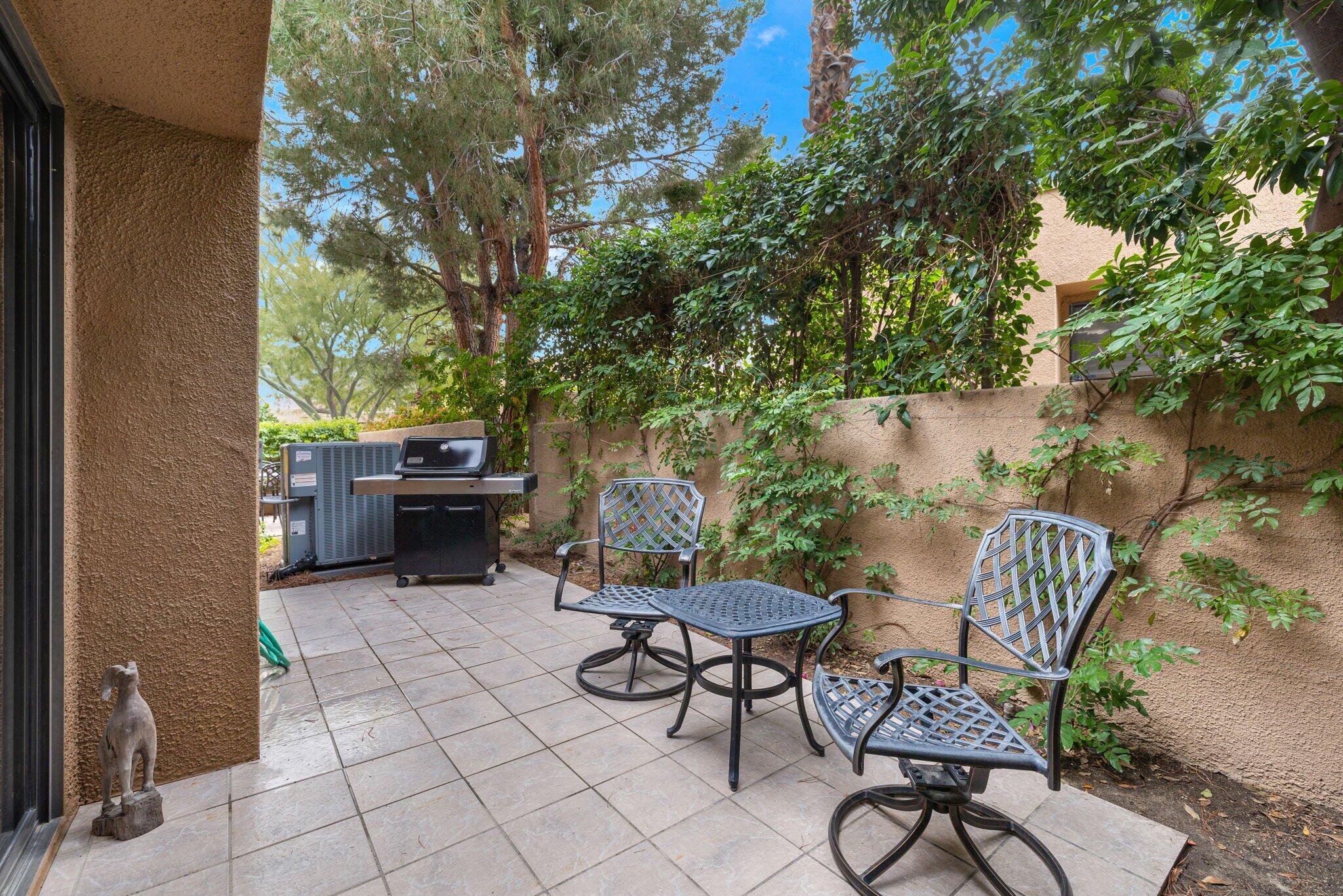 Palm Desert, California, 92260, United States, 2 Bedrooms Bedrooms, ,2 BathroomsBathrooms,Residential,For Sale,1987957