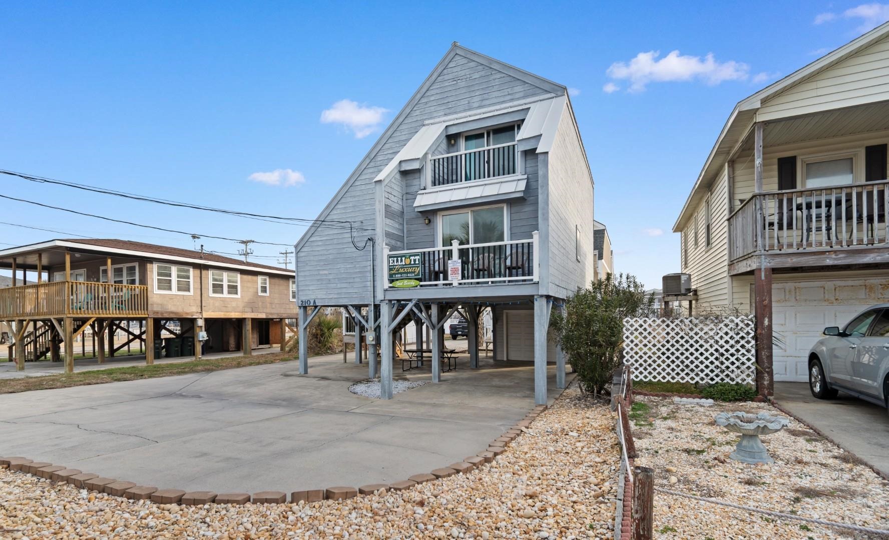 North Myrtle Beach, South Carolina, 29582, United States, 3 Bedrooms Bedrooms, ,2 BathroomsBathrooms,Residential,For Sale,2021186