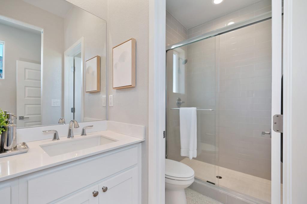 Sacramento, California, 95816, United States, 3 Bedrooms Bedrooms, ,3 BathroomsBathrooms,Residential,For Sale,1916793