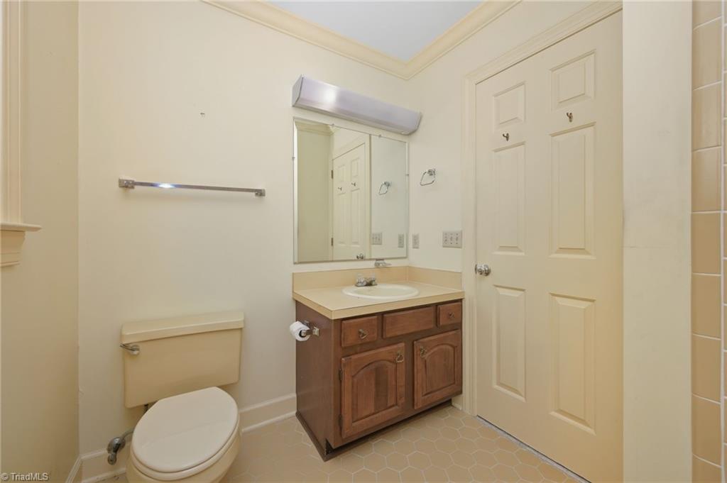 Winston-Salem, North Carolina, 27106, United States, 4 Bedrooms Bedrooms, ,3 BathroomsBathrooms,Residential,For Sale,1970256