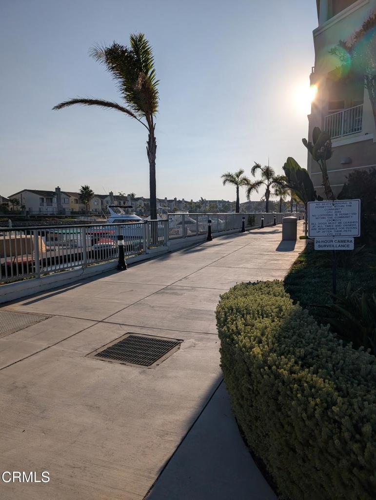 Oxnard, California, 93035, United States, 2 Bedrooms Bedrooms, ,3 BathroomsBathrooms,Residential,For Sale,1982158