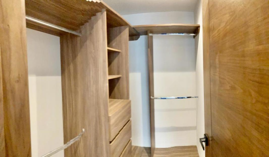Fuente de Pir?mides, Naucalpan de Juárez, Estado de México, 53950, Mexico, 3 Bedrooms Bedrooms, ,3 BathroomsBathrooms,Residential,For Sale,Fuente de Pir?mides,1616587