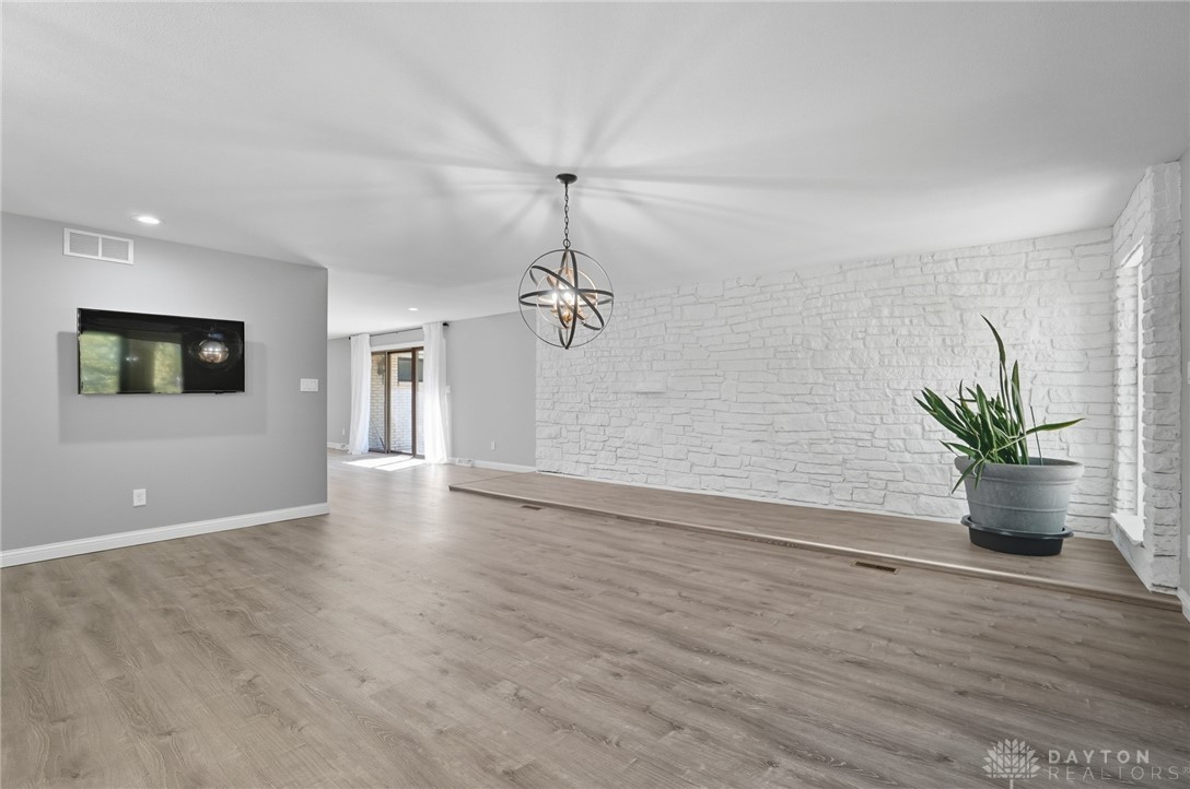 Brookville, Ohio, 45309, United States, 3 Bedrooms Bedrooms, ,4 BathroomsBathrooms,Residential,For Sale,1995742