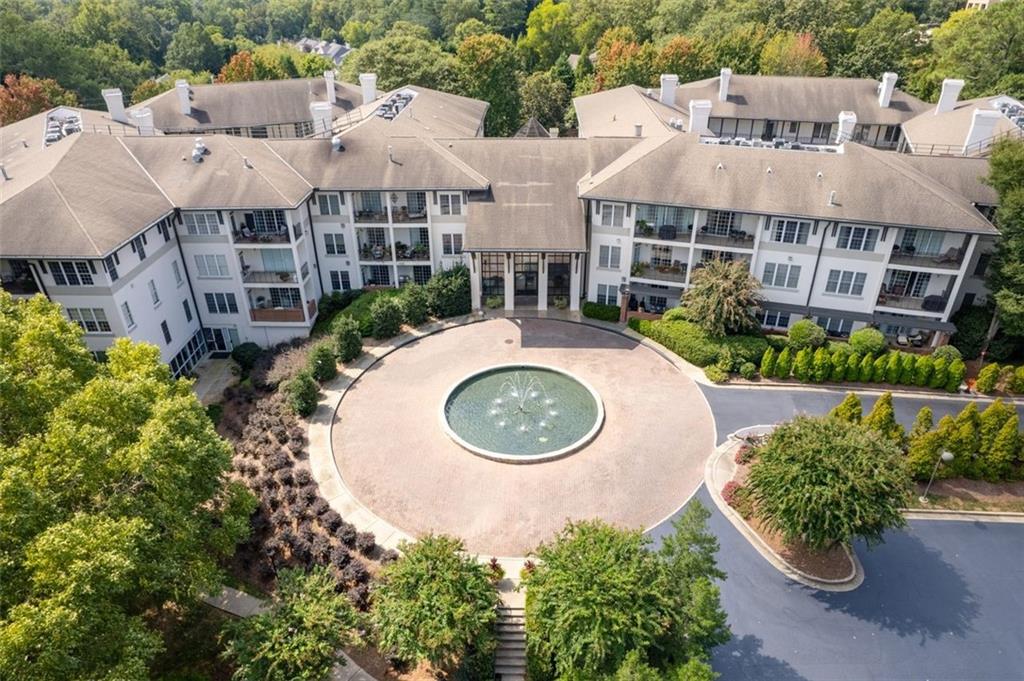 Atlanta, Georgia, 30327, United States, 2 Bedrooms Bedrooms, ,3 BathroomsBathrooms,Residential,For Sale,1895393