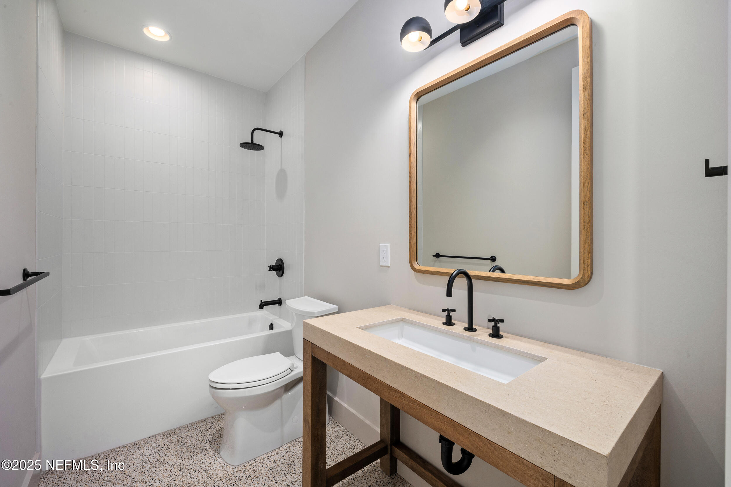 Atlantic Beach, Florida, 32233, United States, 6 Bedrooms Bedrooms, ,5 BathroomsBathrooms,Residential,For Sale,1989141