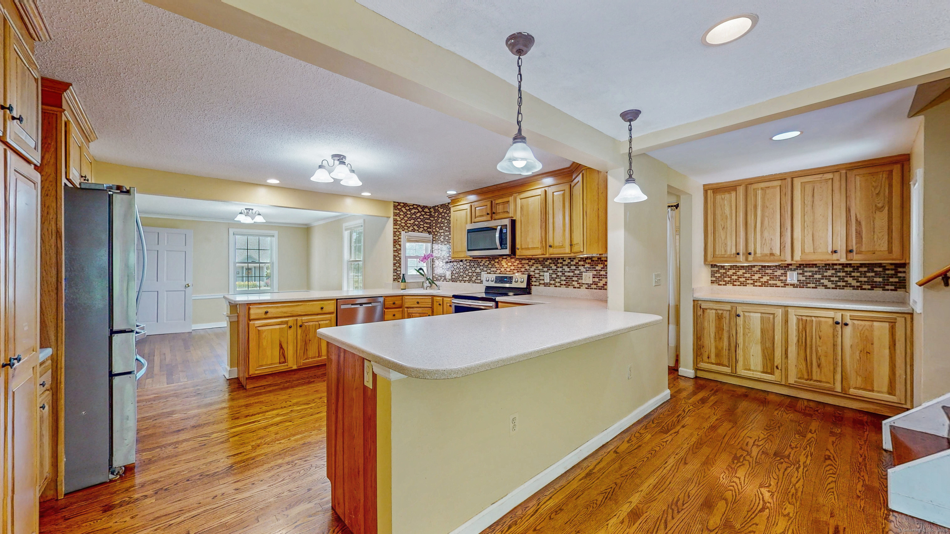 West Hartford, Connecticut, 06107, United States, 5 Bedrooms Bedrooms, ,3 BathroomsBathrooms,Residential,For Sale,1876446