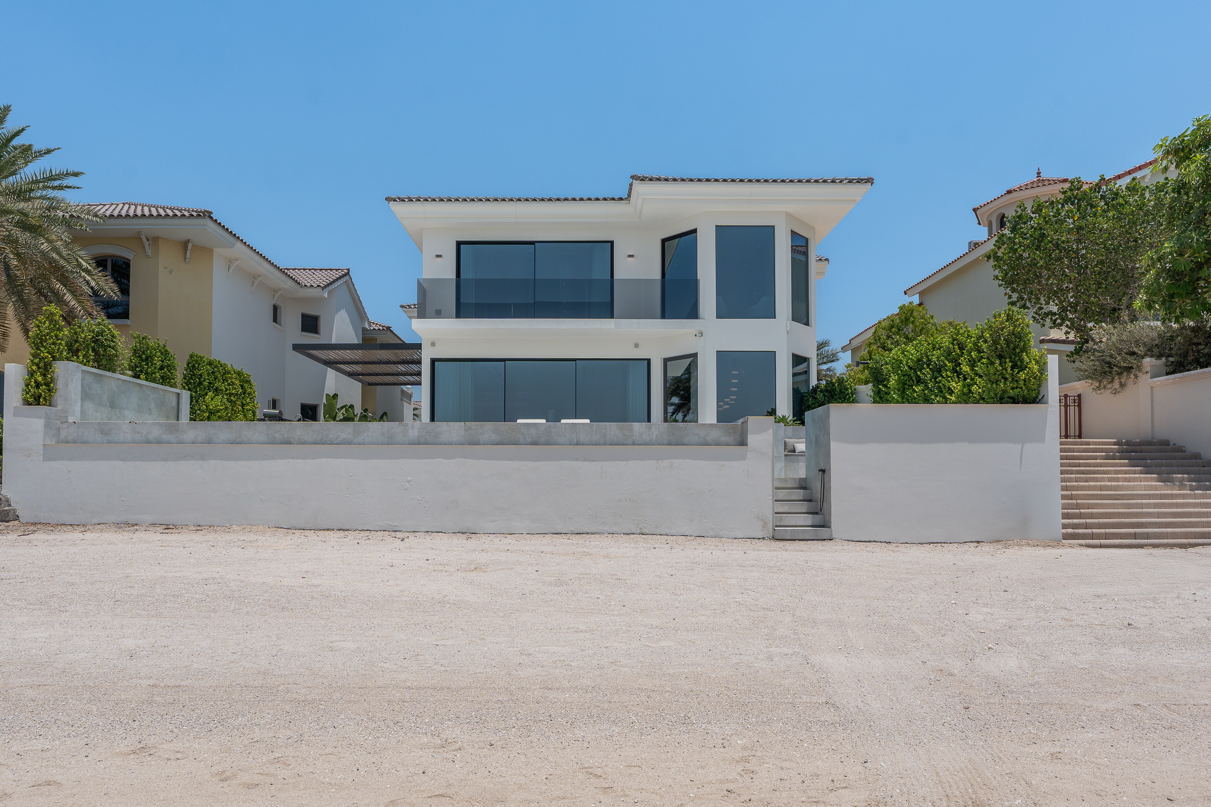  Turnkey Palm Jumeirah Villa With Private Beach - 物件實景