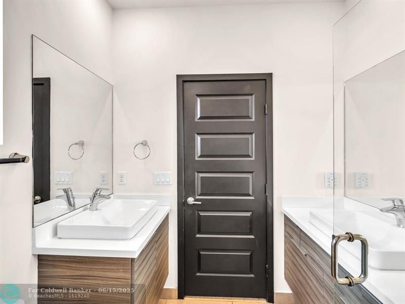 Miami Lakes, Florida, 33018, United States, 3 Bedrooms Bedrooms, ,3 BathroomsBathrooms,Residential,For Sale,1918838