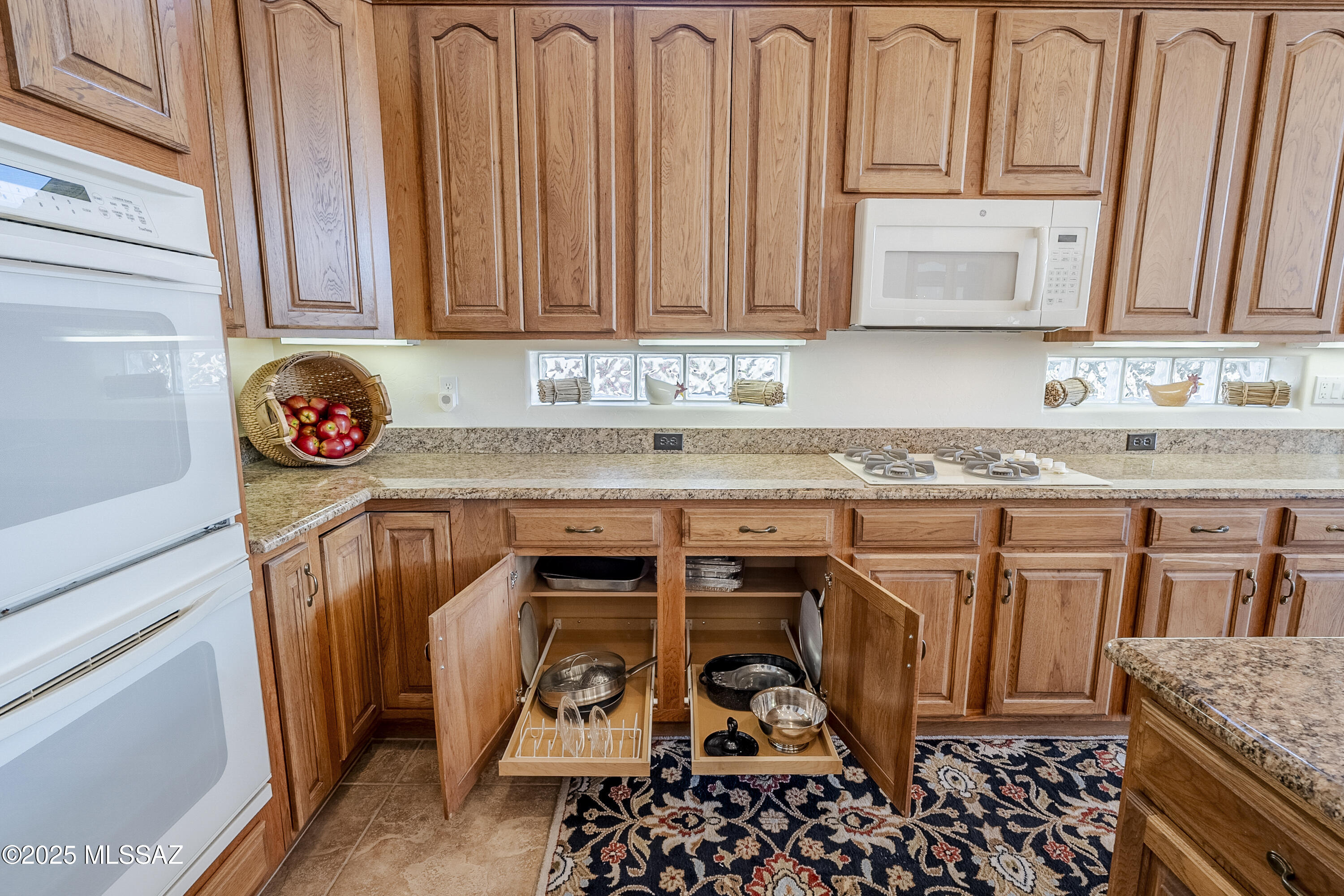 Oro Valley, Arizona, 85755, United States, 3 Bedrooms Bedrooms, ,3 BathroomsBathrooms,Residential,For Sale,1729108