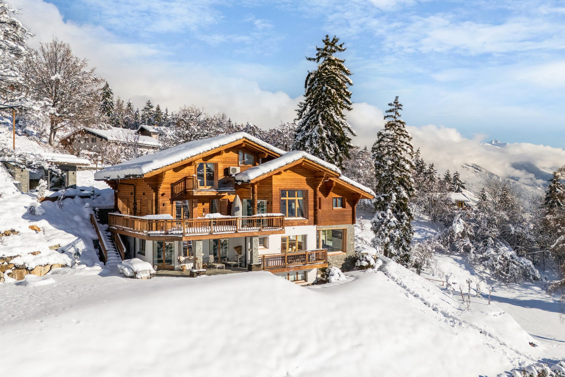  Charming chalet available as secondary home - 物件實景