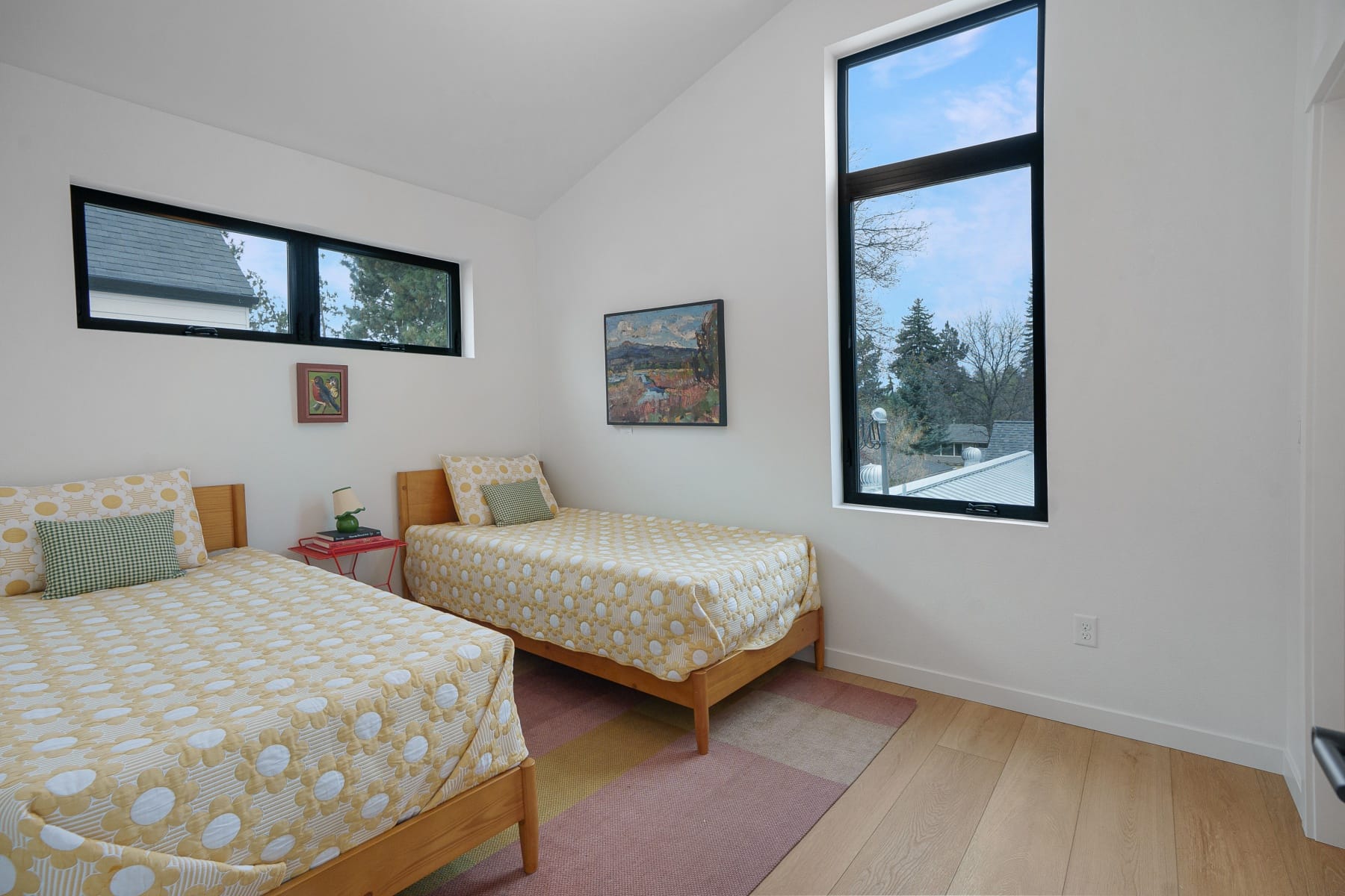  633 NE Marshall Avenue Bend, OR 97701 - 物件實景