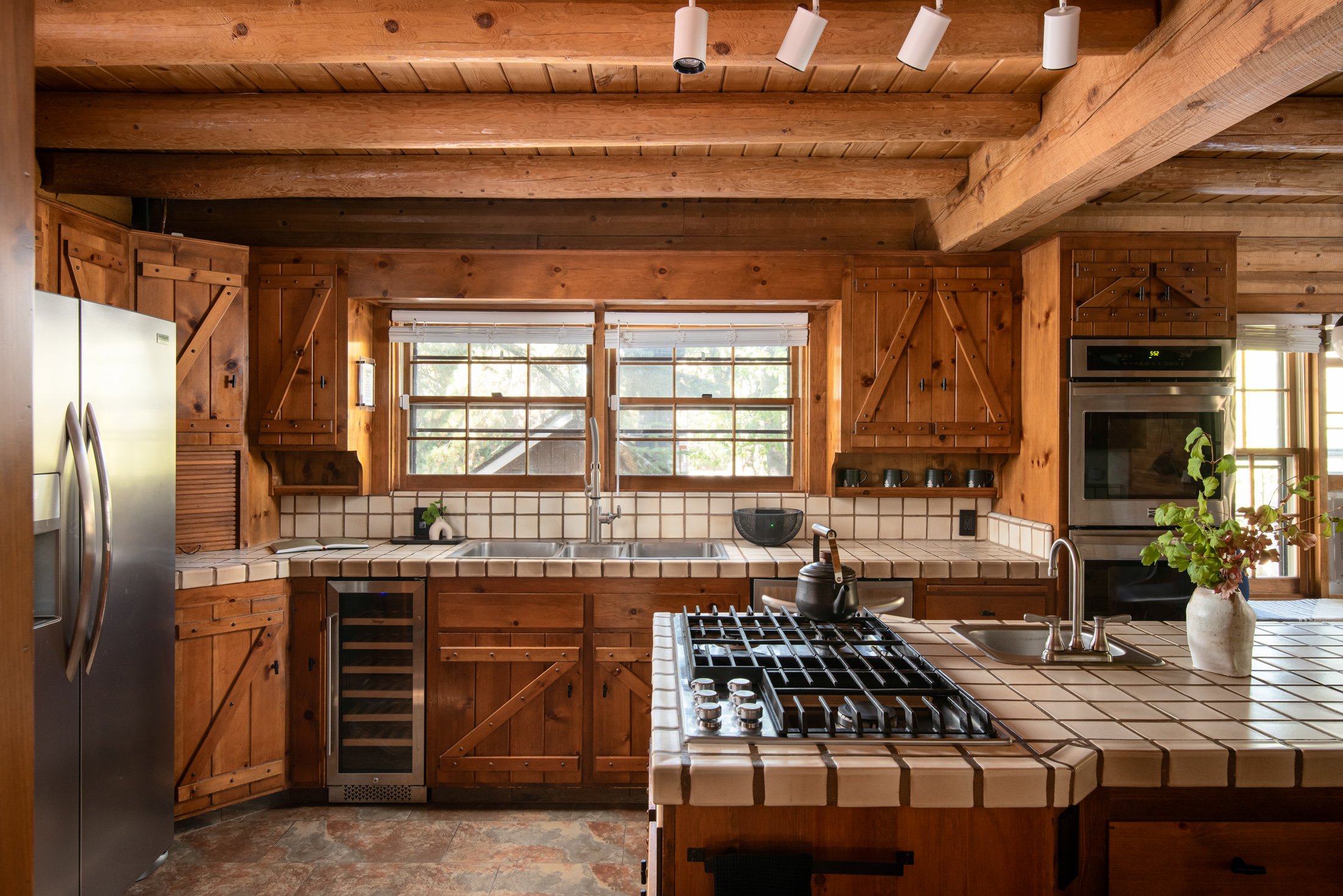  32139 West Drive, Running Springs, CA 92382 - 物件實景