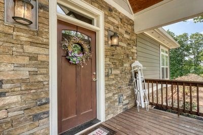 Hiawassee, Georgia, 30546, United States, 3 Bedrooms Bedrooms, ,4 BathroomsBathrooms,Residential,For Sale,1933523