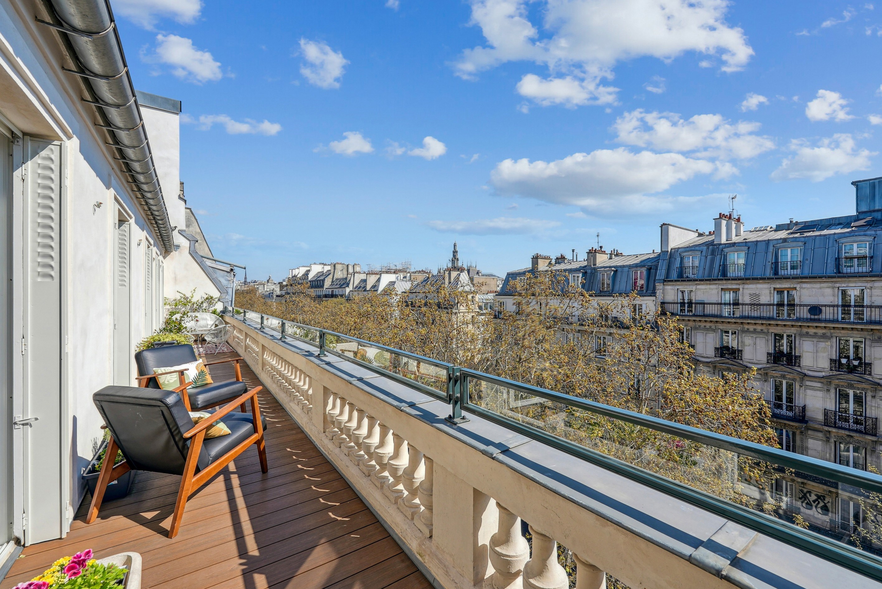  Top floor with terrace - 物件實景