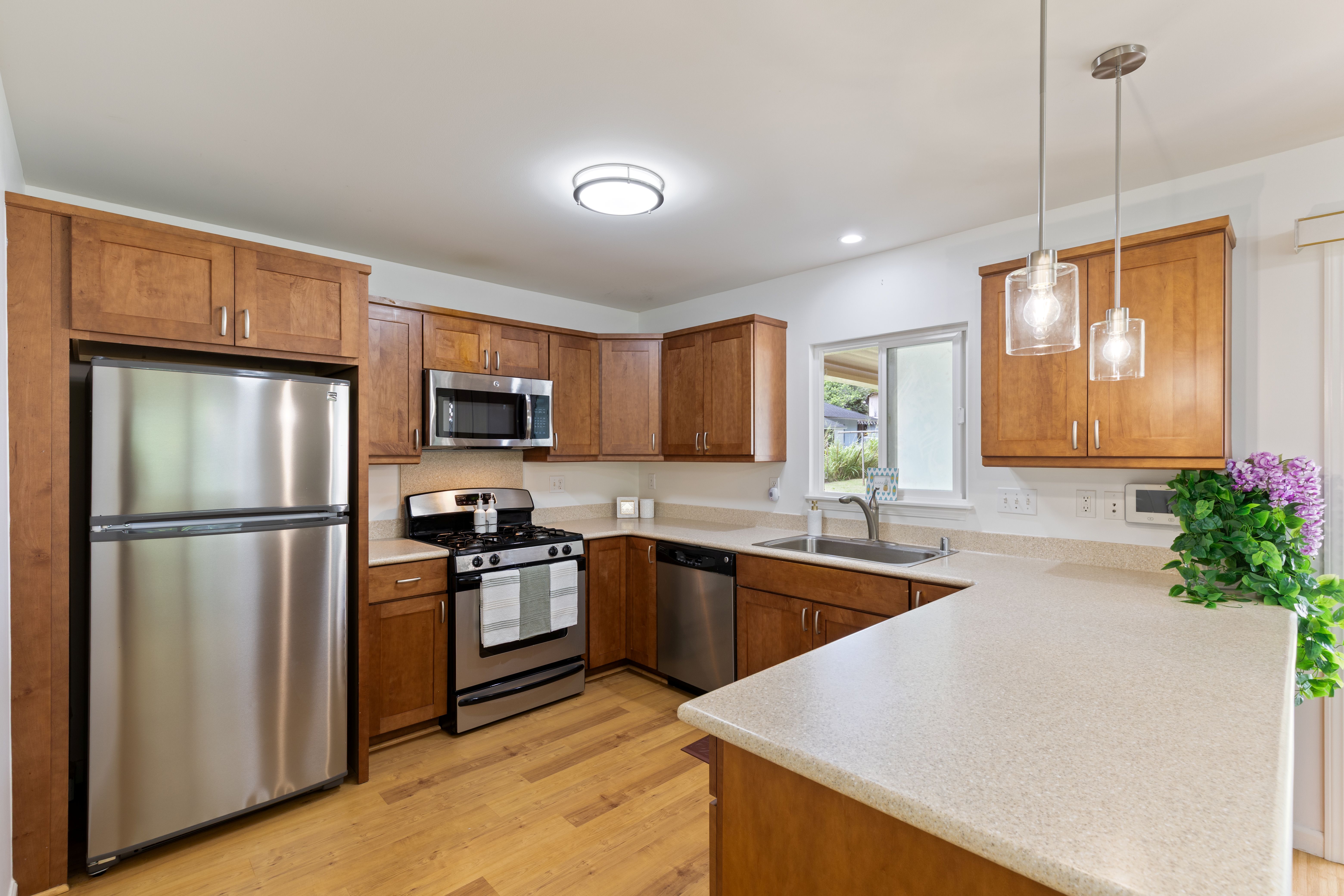 Mililani, Hawaii, 96789, United States, 3 Bedrooms Bedrooms, ,2 BathroomsBathrooms,Residential,For Sale,1978135