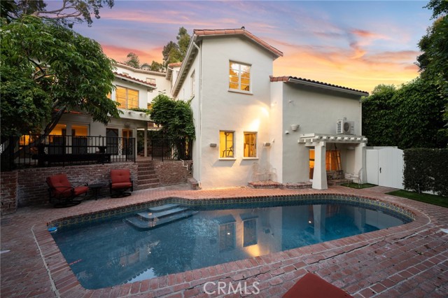 Los Angeles, California, 90064, United States, 6 Bedrooms Bedrooms, ,3 BathroomsBathrooms,Residential,For Sale,1977157