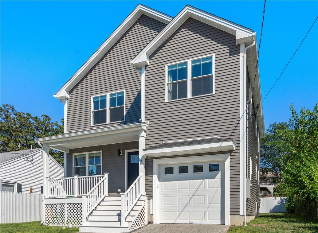 East Providence, Rhode Island, 02914, United States, 4 Bedrooms Bedrooms, ,3 BathroomsBathrooms,Residential,For Sale,1941827