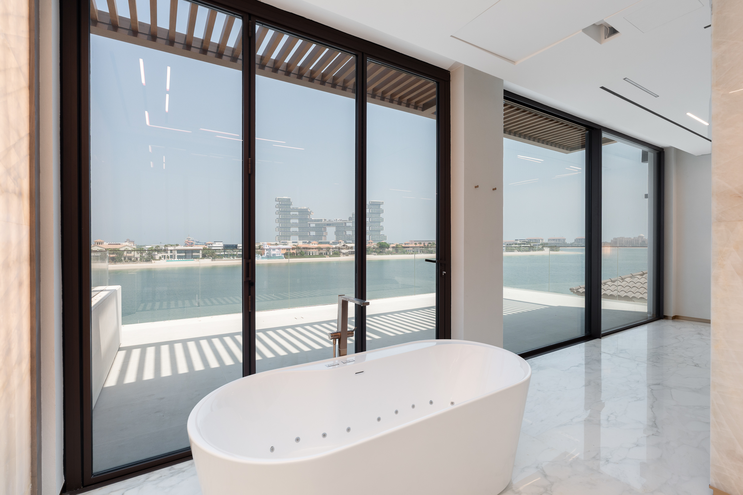  Renovated Palm Jumeirah Villa With Private Beach - 物件實景