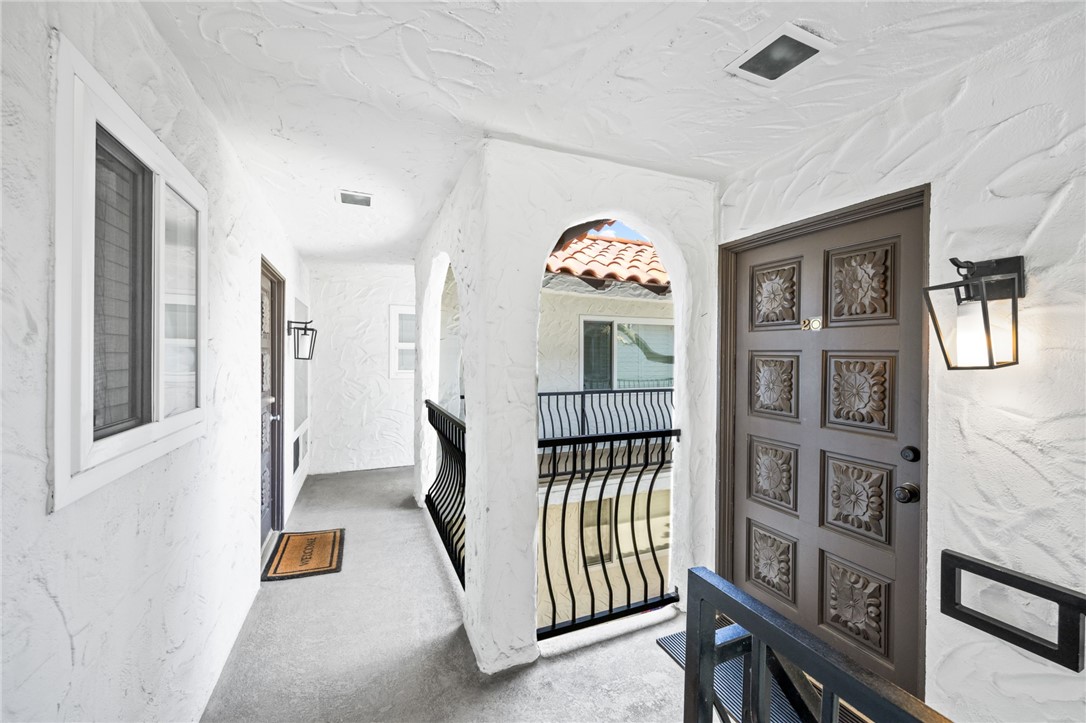 Laguna Beach, California, 92651, United States, 2 Bedrooms Bedrooms, ,3 BathroomsBathrooms,Residential,For Sale,1805517