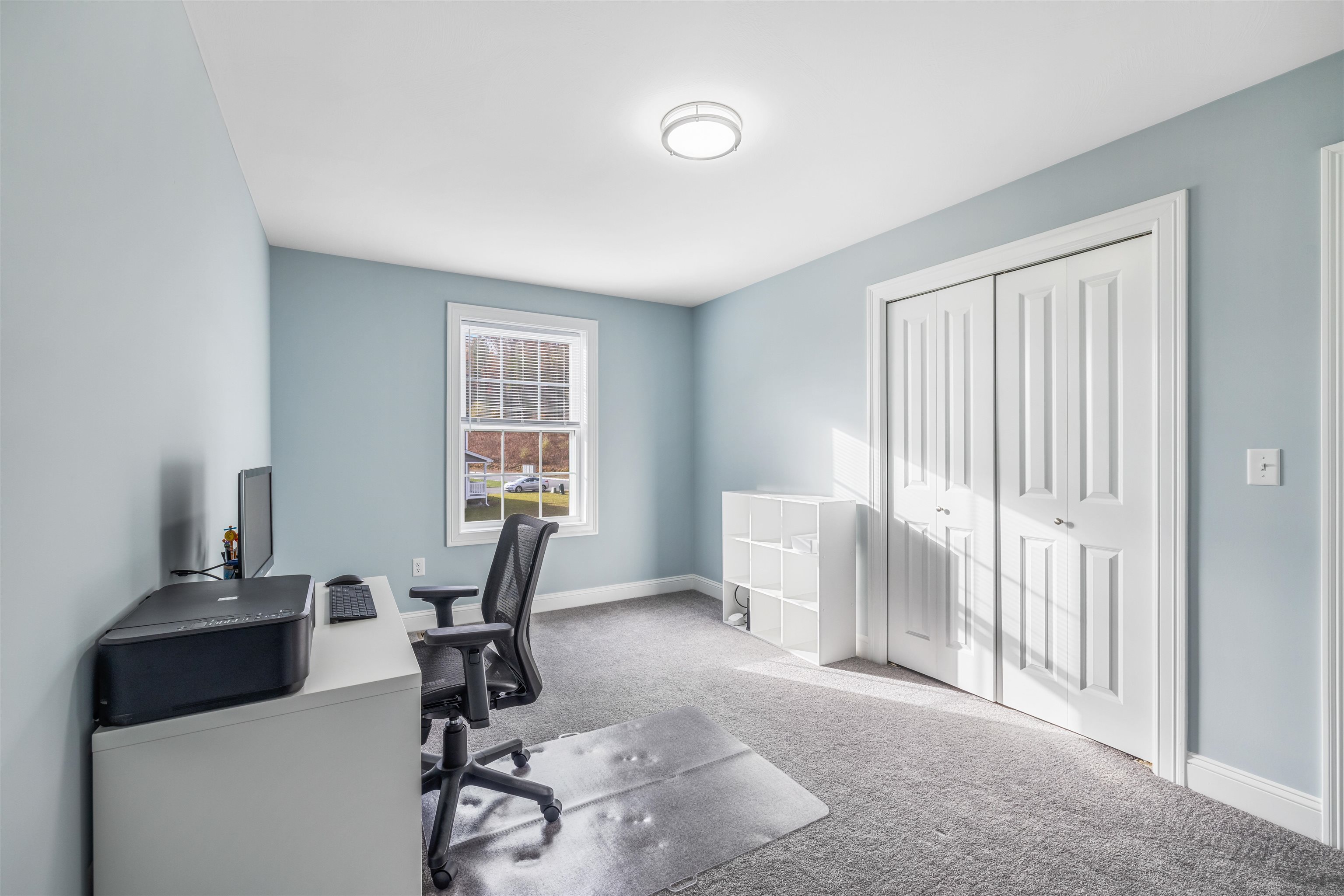 Hudson, New Hampshire, 03051, United States, 3 Bedrooms Bedrooms, ,2 BathroomsBathrooms,Residential,For Sale,1990943