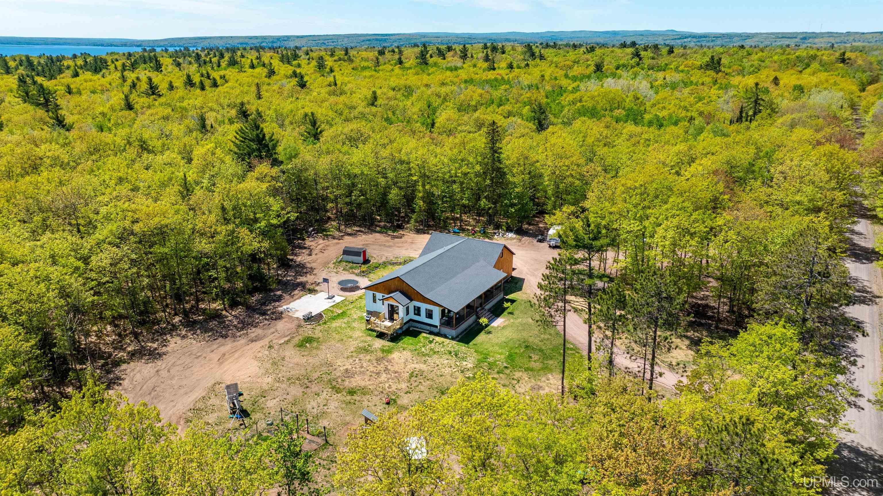 Hancock, Michigan, 49930, United States, 5 Bedrooms Bedrooms, ,3 BathroomsBathrooms,Residential,For Sale,1920535