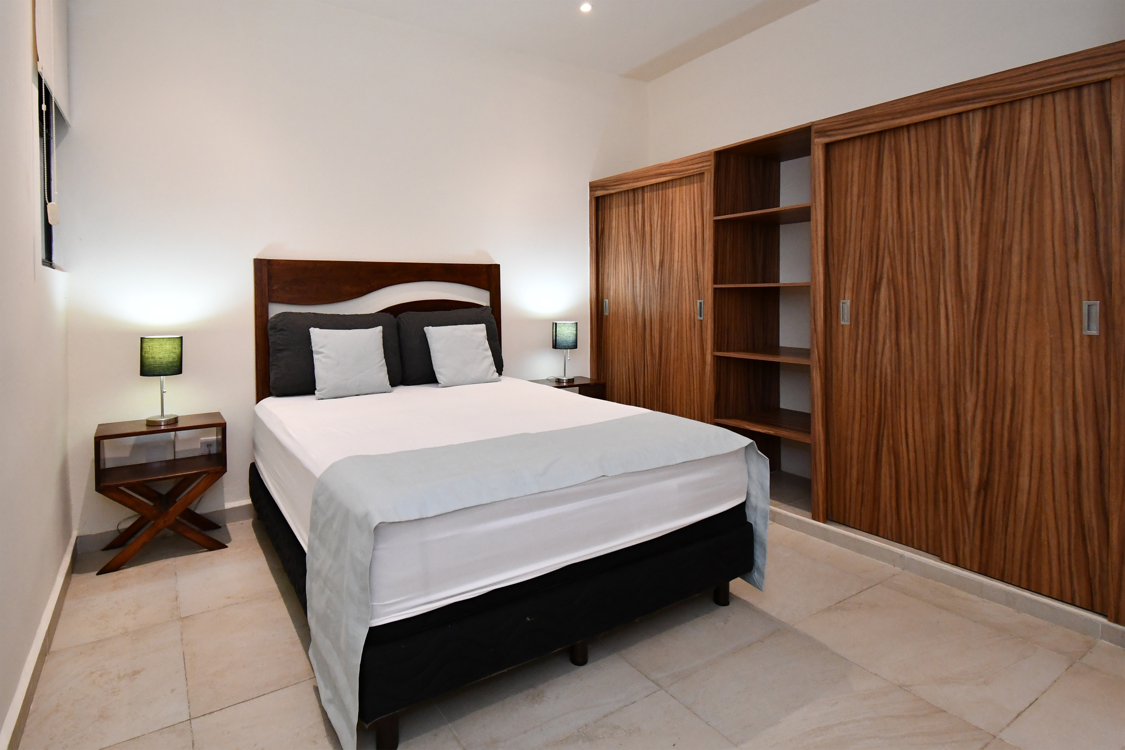  Modern Three-Bedroom Apartment with Terrace in Selvanova, Coto 8 - 物件實景