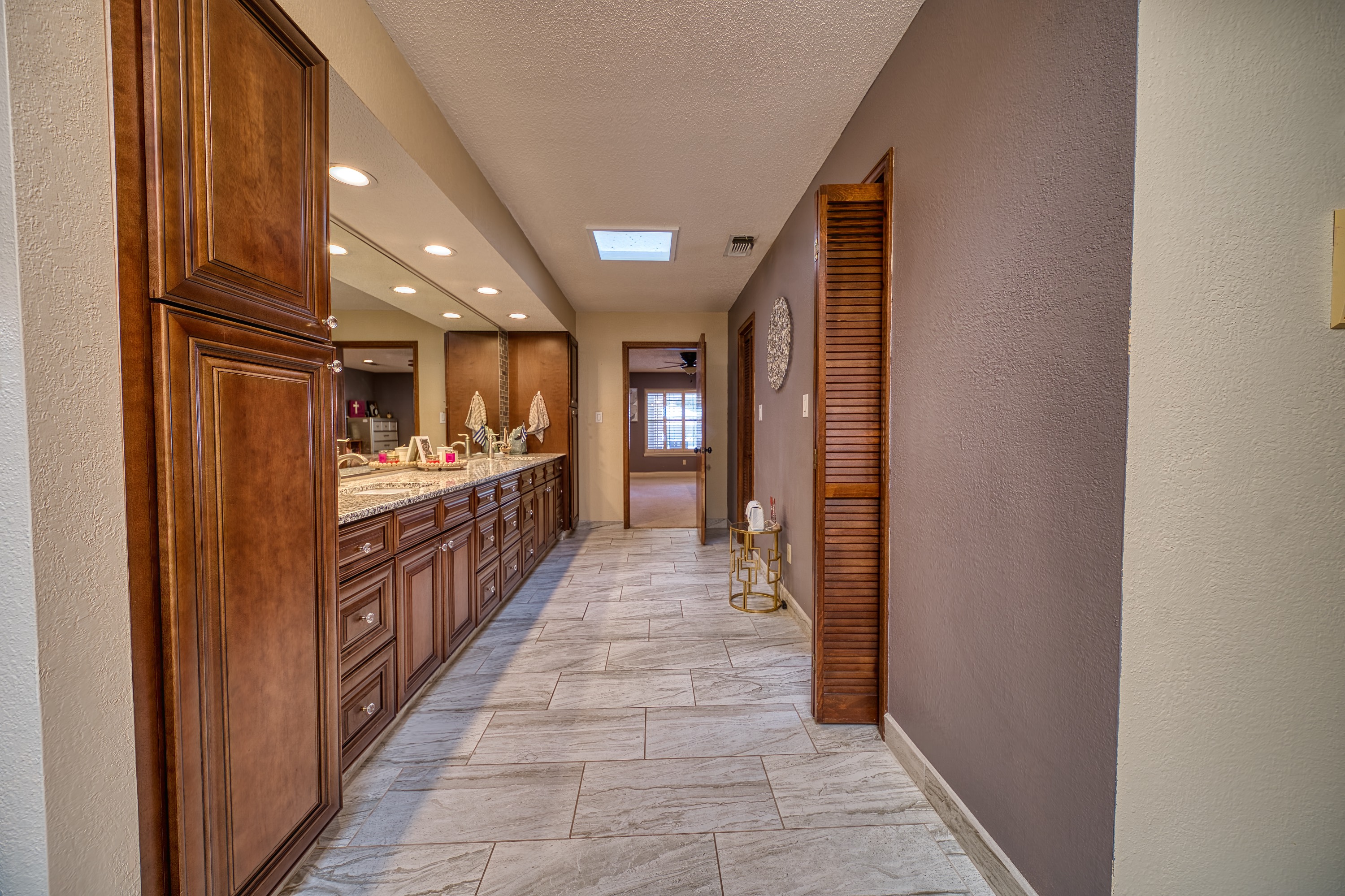 Carlsbad, New Mexico, 88220, United States, 4 Bedrooms Bedrooms, ,3 BathroomsBathrooms,Residential,For Sale,1974897