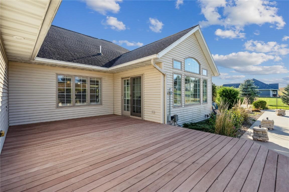 Vinton, Iowa, 52349, United States, 5 Bedrooms Bedrooms, ,3 BathroomsBathrooms,Residential,For Sale,1979270