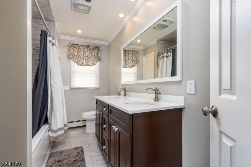 Roxbury Twp., New Jersey, 07876, United States, 4 Bedrooms Bedrooms, ,3 BathroomsBathrooms,Residential,For Sale,1934479