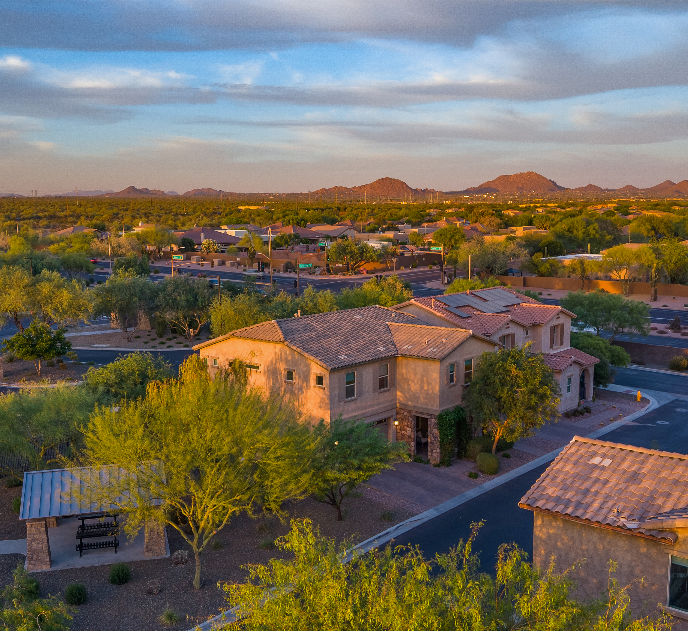  4724 E Parkside Lane  Phoenix, AZ - 物件實景