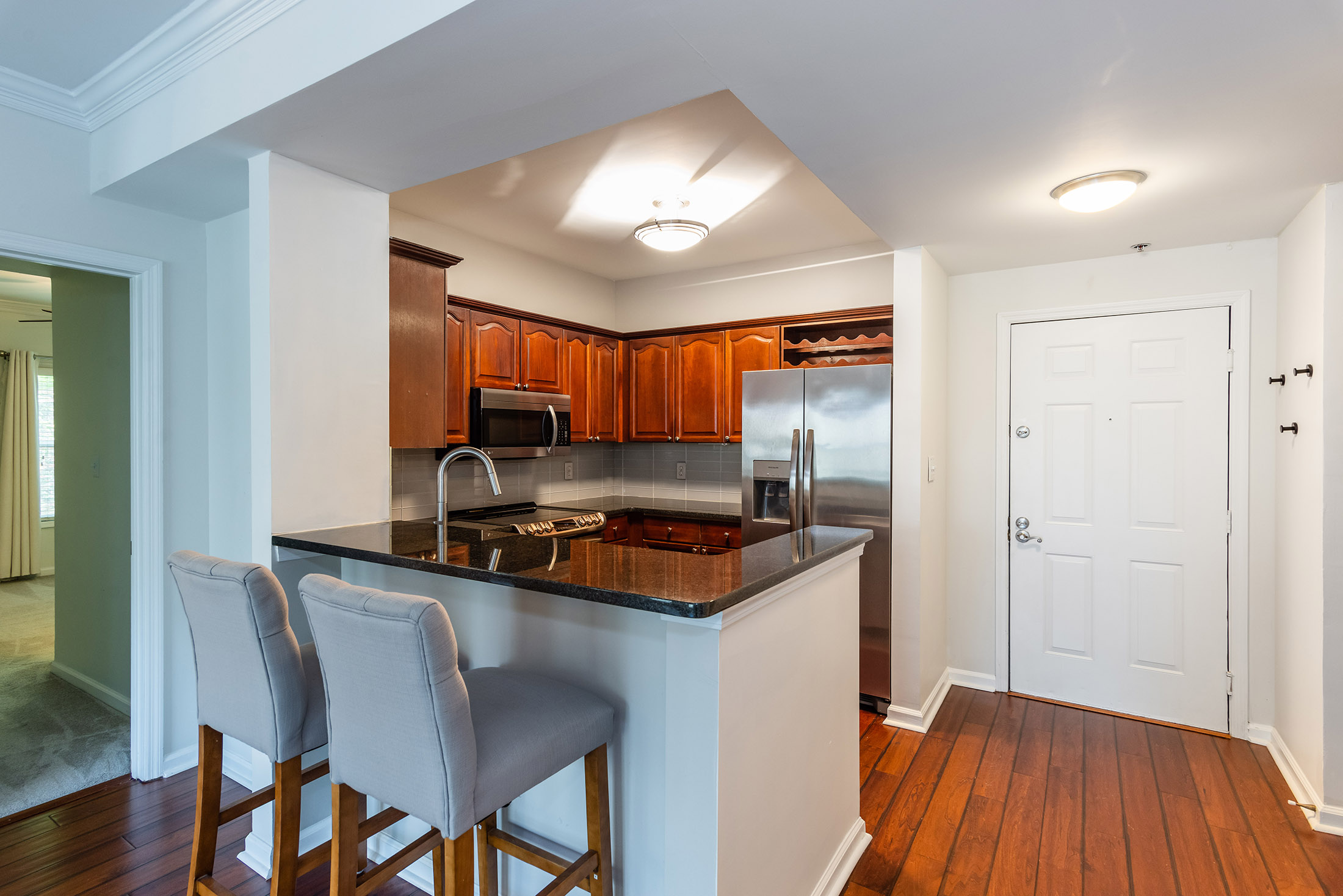  Spacious Corner Unit Condo in Resort-Style Community - 物件實景