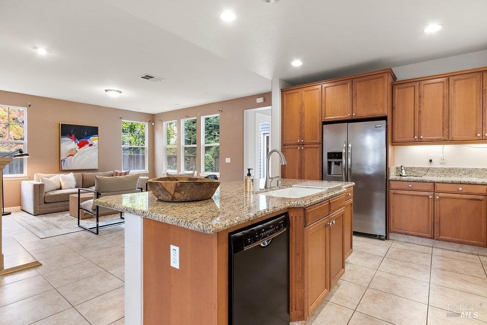 Vallejo, California, 94592, United States, 4 Bedrooms Bedrooms, ,3 BathroomsBathrooms,Residential,For Sale,1990283