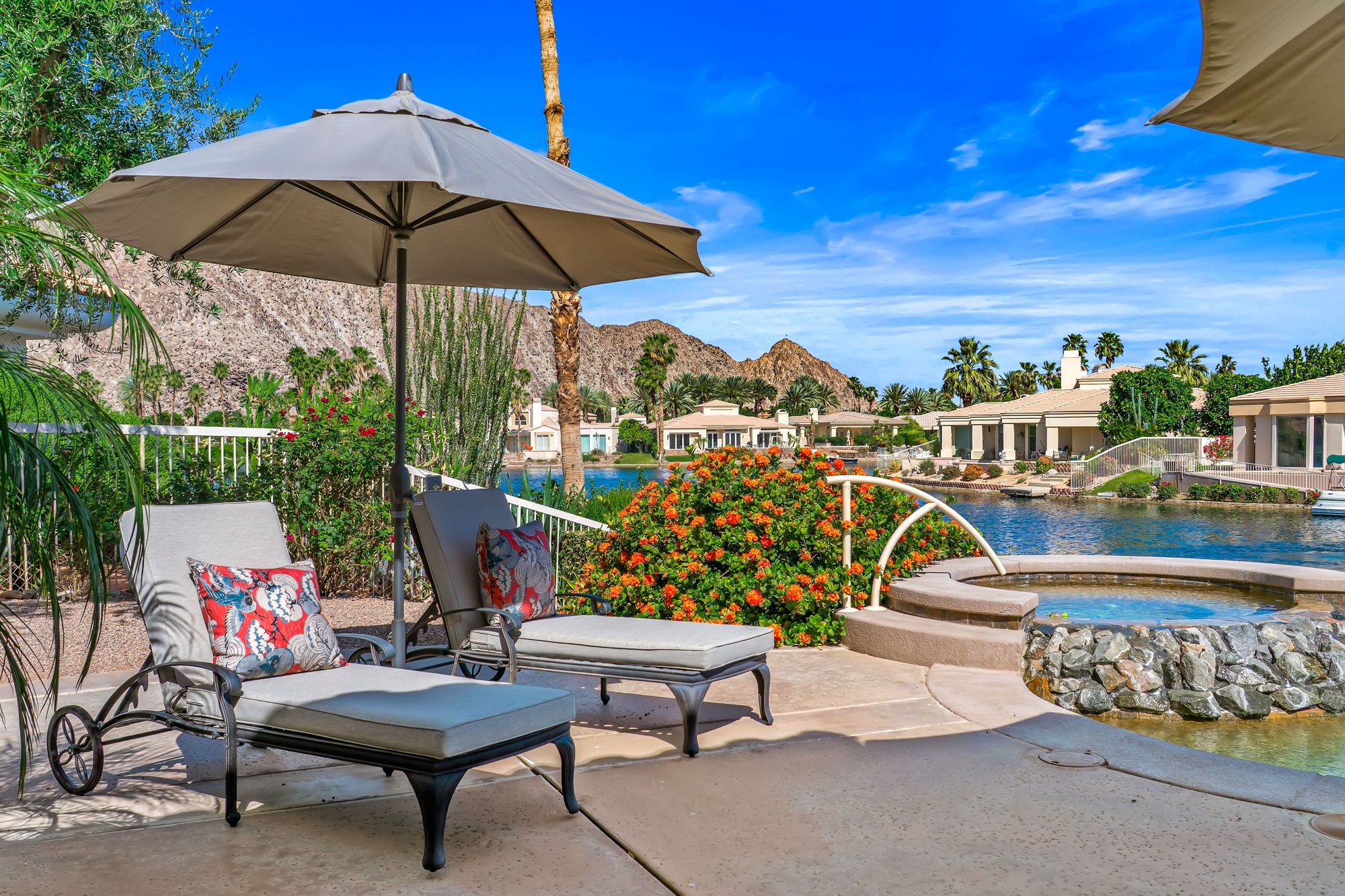  where  desert light meets the water’s edge - 物件實景