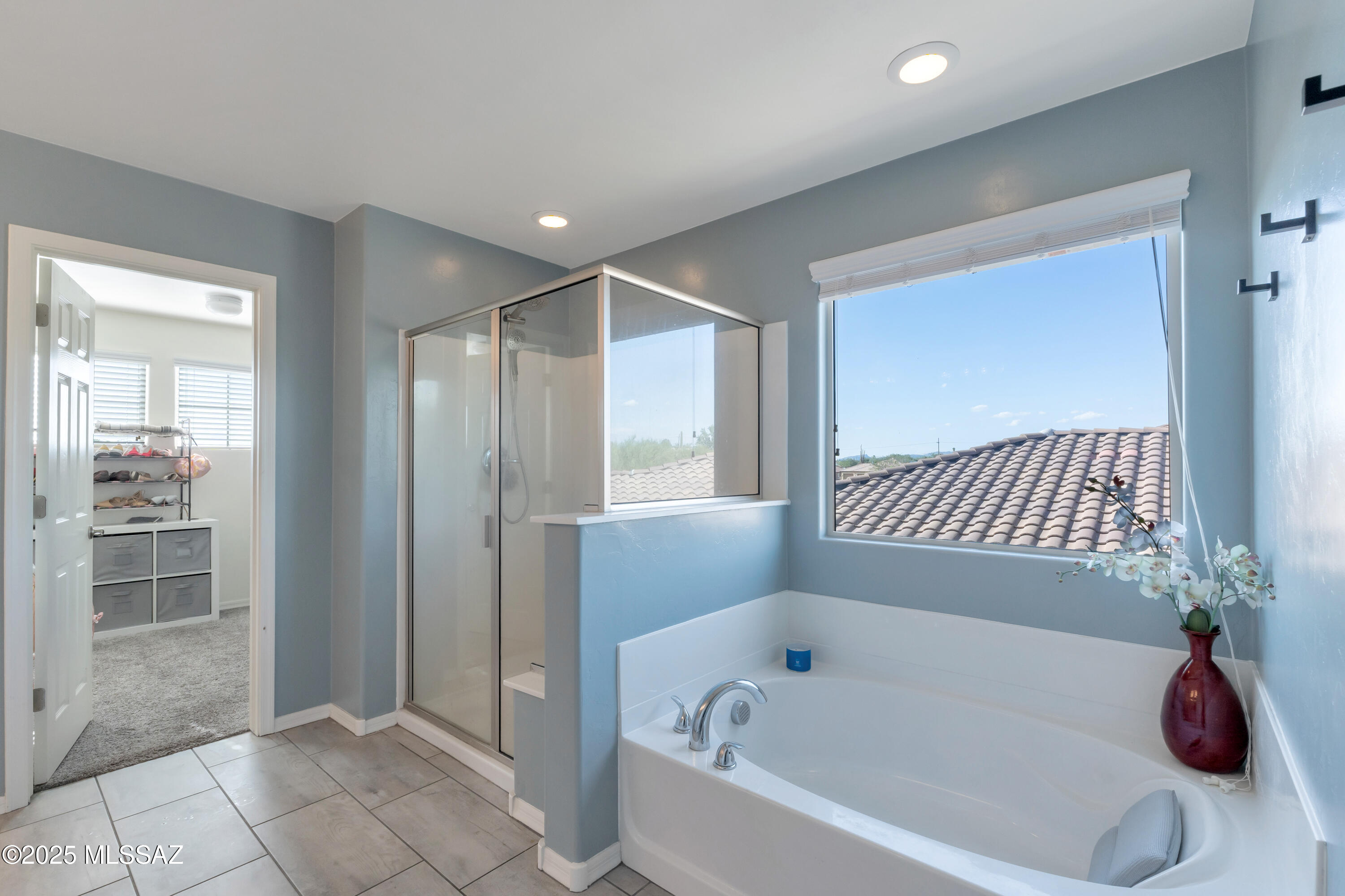 Tucson, Arizona, 85741, United States, 4 Bedrooms Bedrooms, ,3 BathroomsBathrooms,Residential,For Sale,1933342