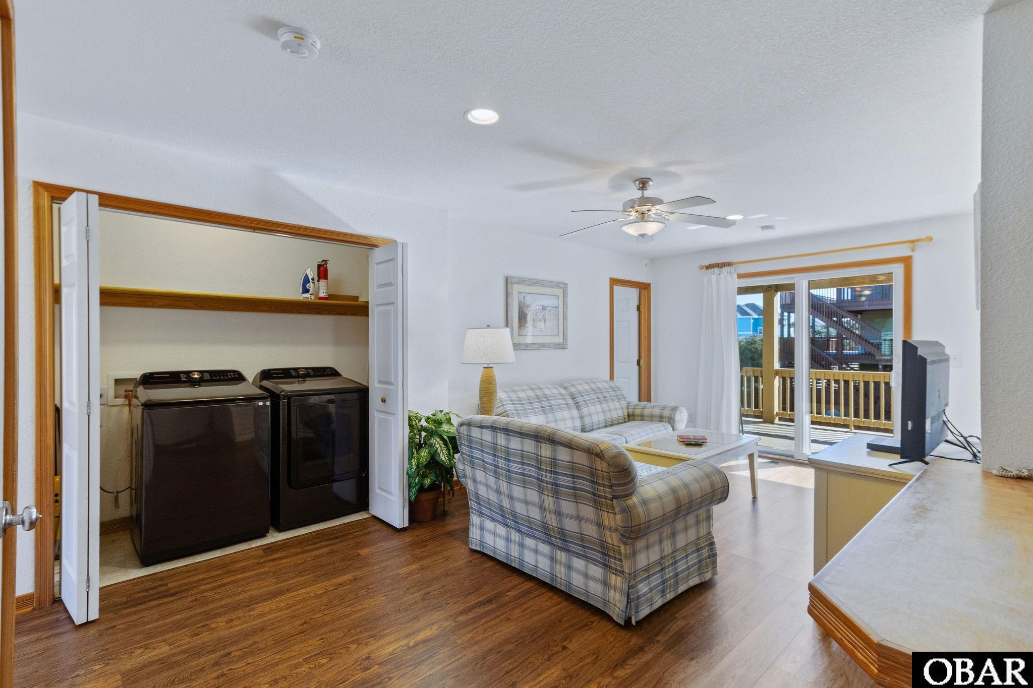 Corolla, North Carolina, 27927, United States, 7 Bedrooms Bedrooms, ,9 BathroomsBathrooms,Residential,For Sale,1827255