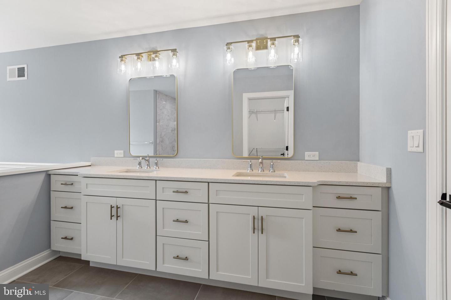 NEWARK, Delaware, 19711, United States, 4 Bedrooms Bedrooms, ,3 BathroomsBathrooms,Residential,For Sale,1905769
